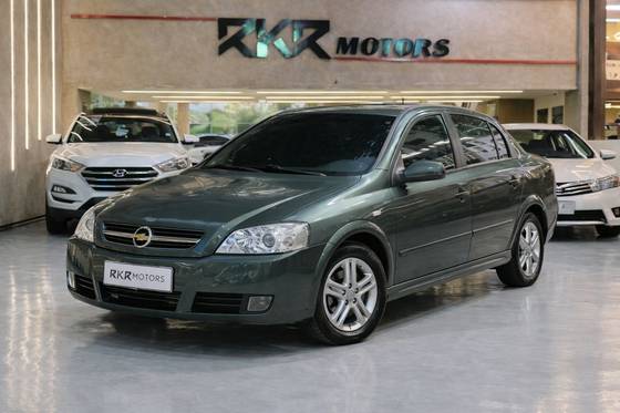 CHEVROLET ASTRA 2.0 MPFI ADVANTAGE SEDAN 8V FLEX 4P AUTOMÁTICO